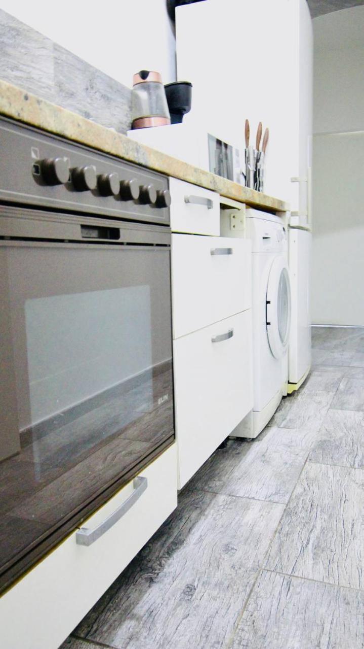 Family Studio In Akh Area Вена Экстерьер фото