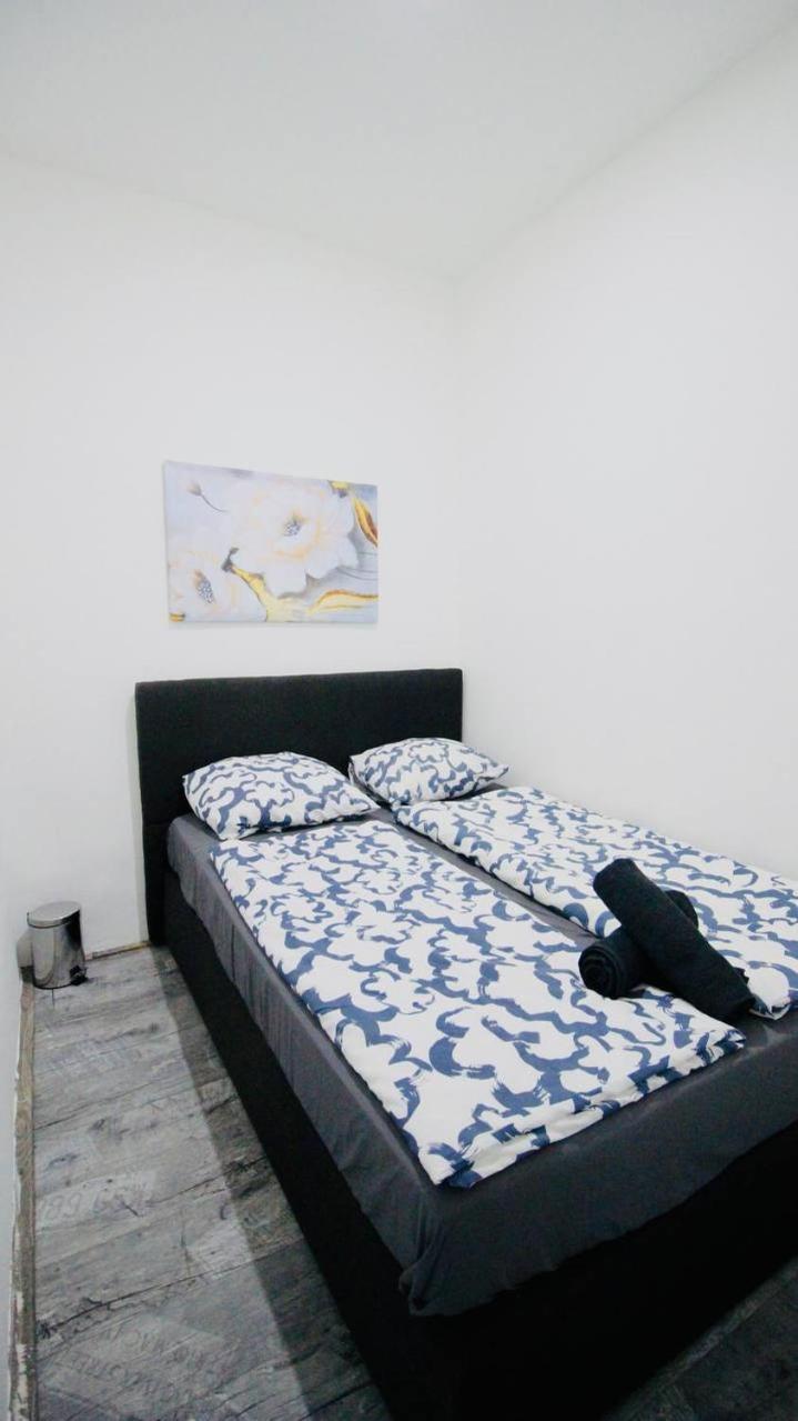 Family Studio In Akh Area Вена Экстерьер фото